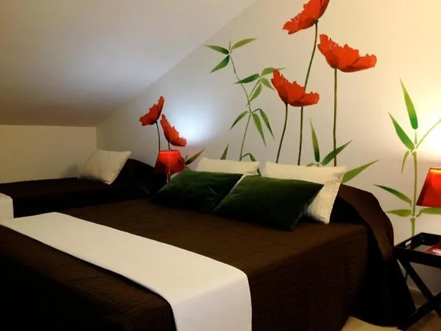 Rainbow Coll Verd Βίλα